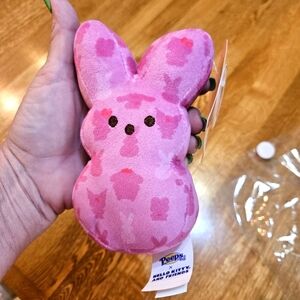 Peeps Plush Bunny Smelks Like Strawberries, NWT